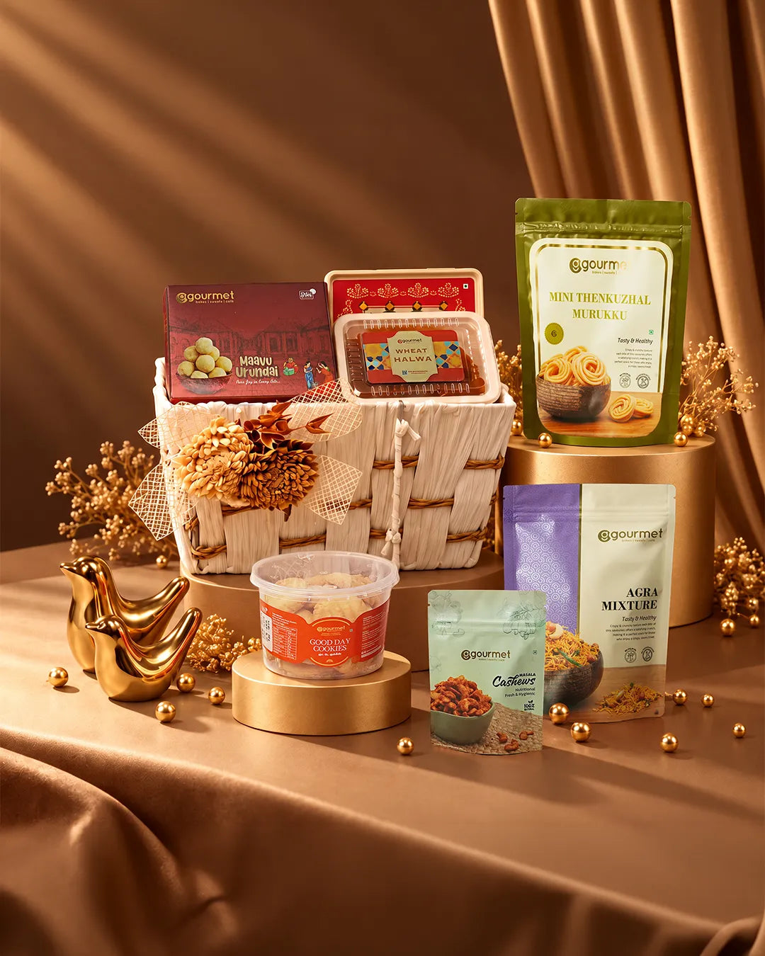 Gift hamper with Maavu Urundai, Wheat Halwa and Mini Thenkuzhal Murukku