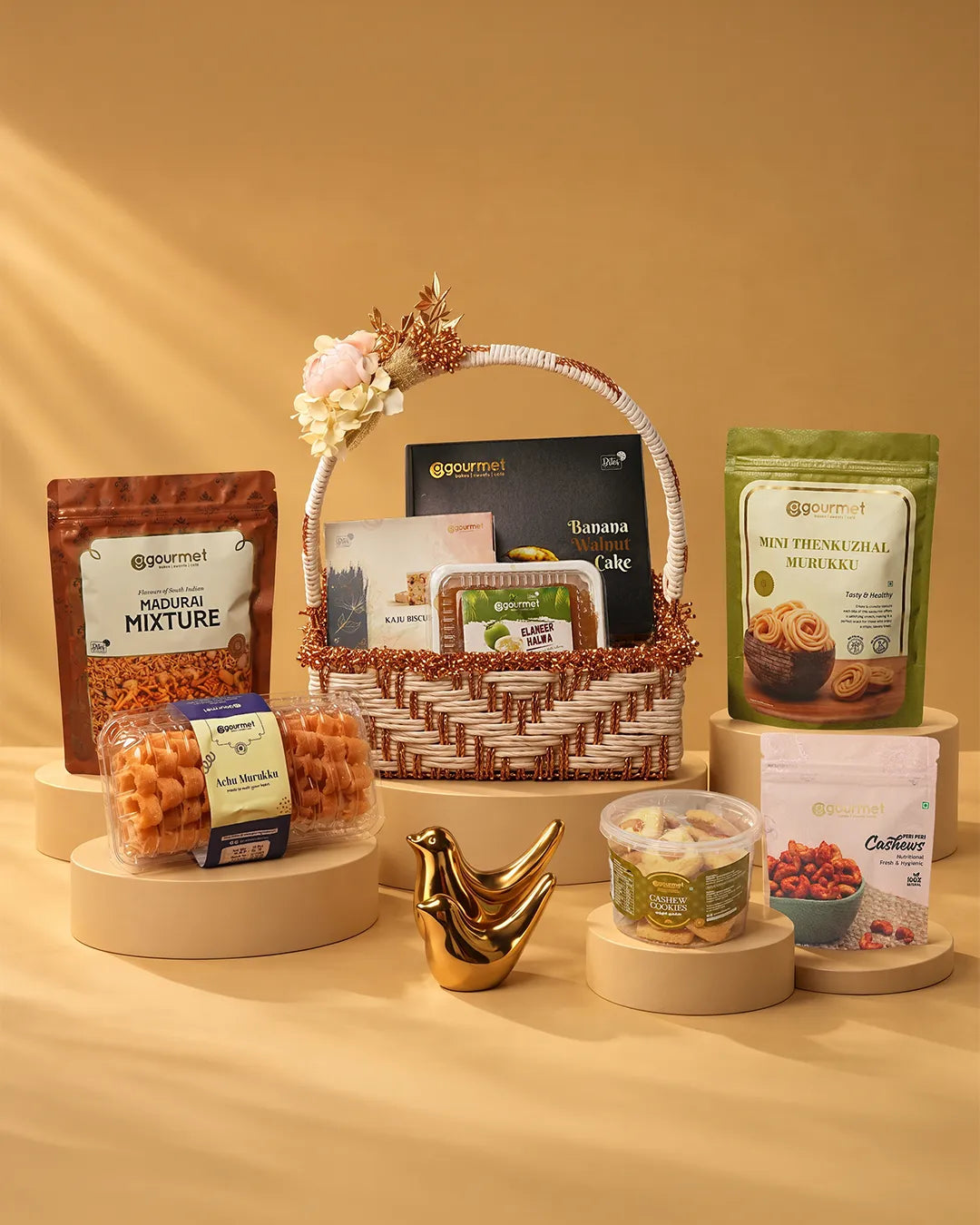 Gift hamper with Madurai Mixture and Mini Thenkuzhal Murukku